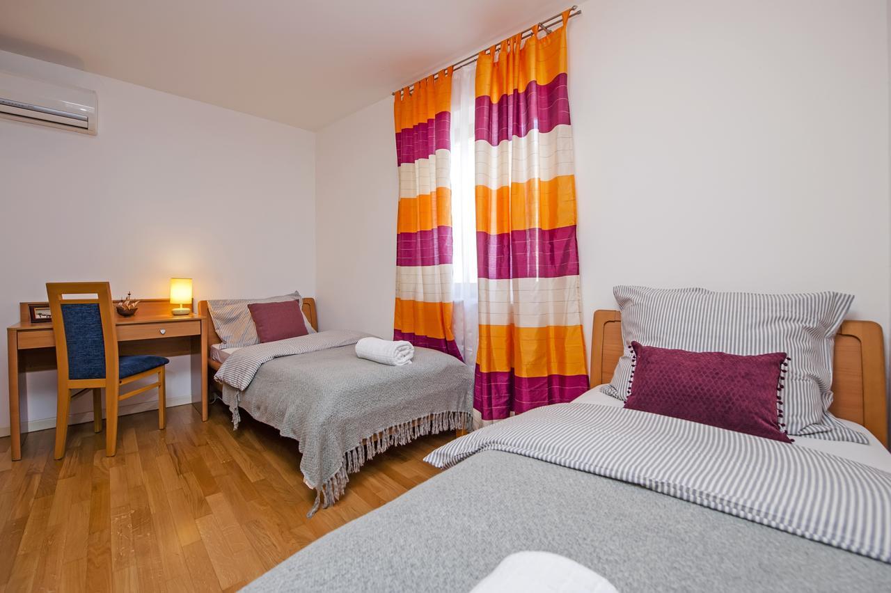 Apartment Campanile ロヴィニ エクステリア 写真